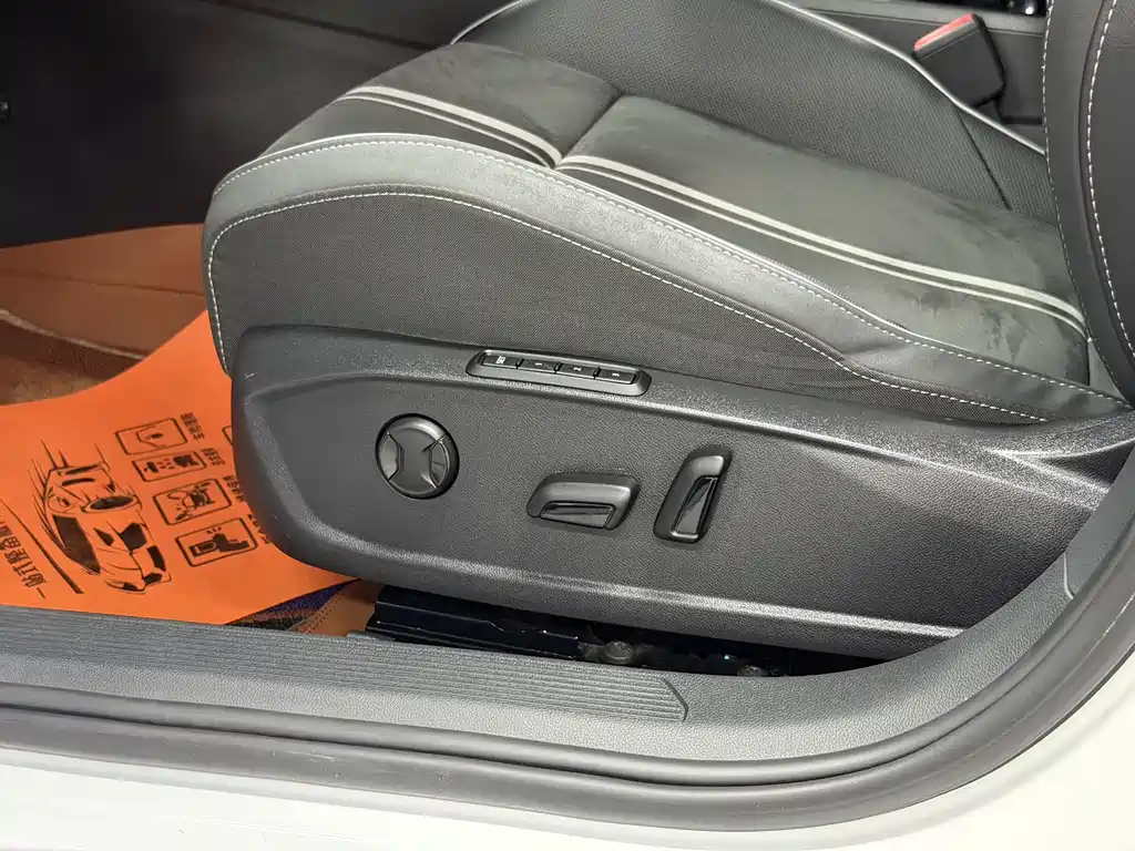 Volkswagen Golf 2023 280TSI DSG R-Line Lite 2023 - thumbnail 9