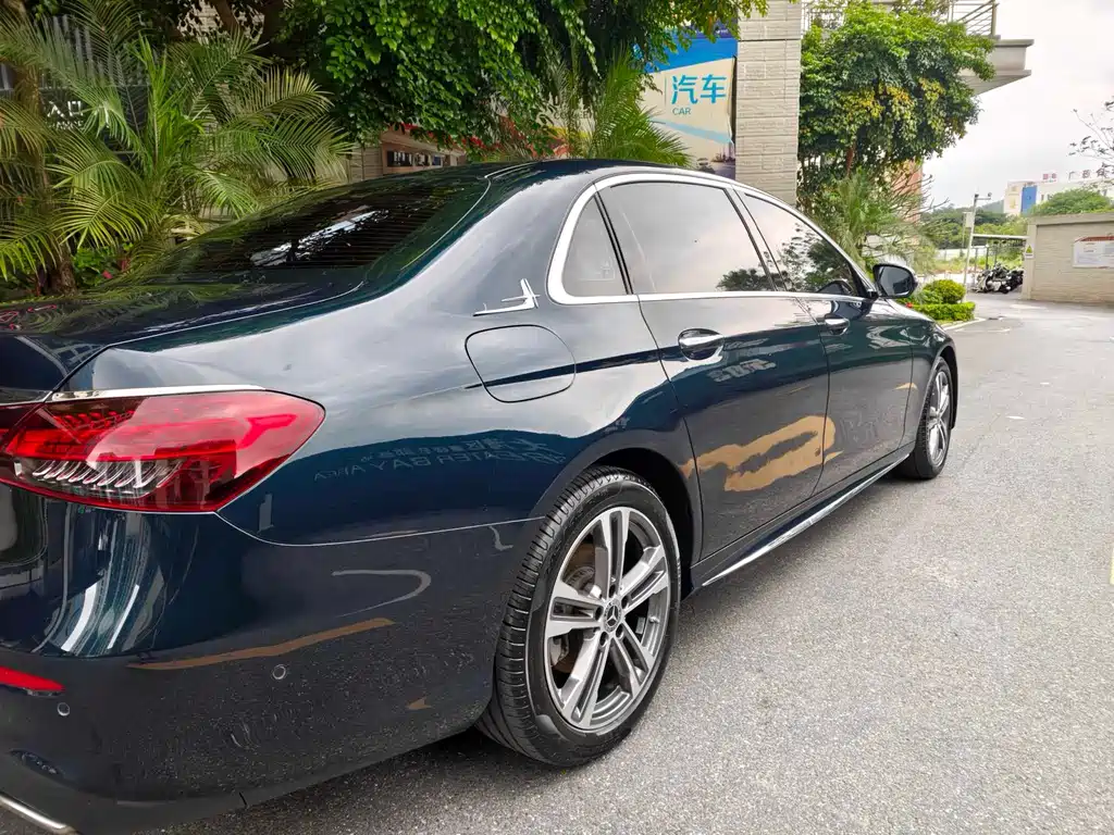 Mercedes-Benz Mercedes-Benz E-Class 2022 Facelift E 260 L Sport 2022 - thumbnail 5
