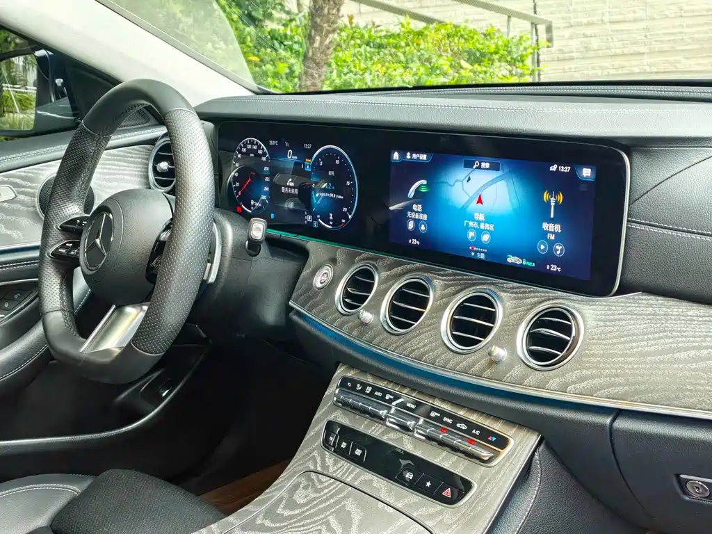Mercedes-Benz Mercedes-Benz E-Class 2022 Facelift E 260 L Sport 2022 - thumbnail 8