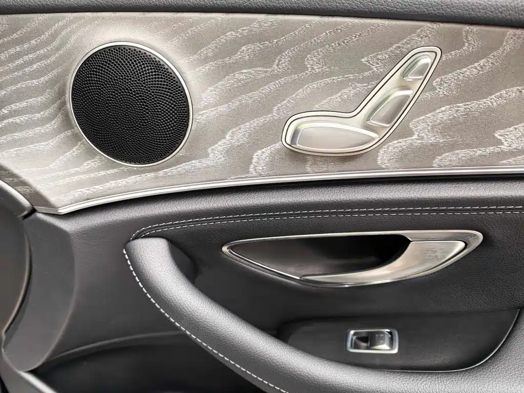 Mercedes-Benz Mercedes-Benz E-Class 2022 Facelift E 260 L Sport 2022 - thumbnail 12