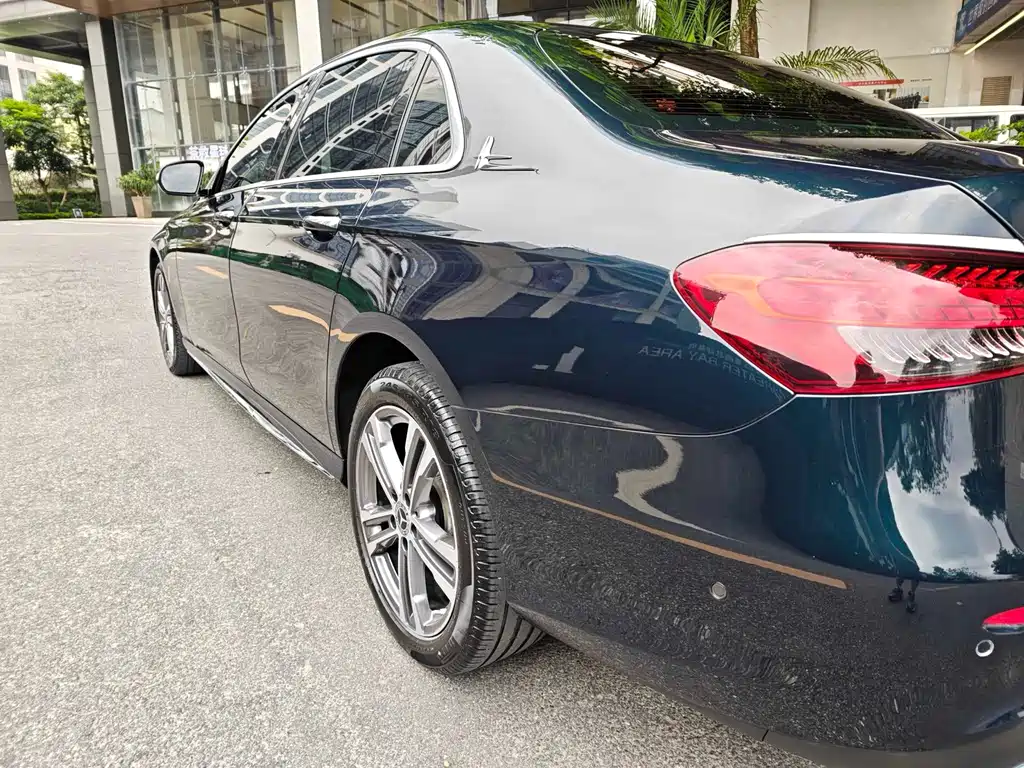 Mercedes-Benz Mercedes-Benz E-Class 2022 Facelift E 260 L Sport 2022 - thumbnail 16
