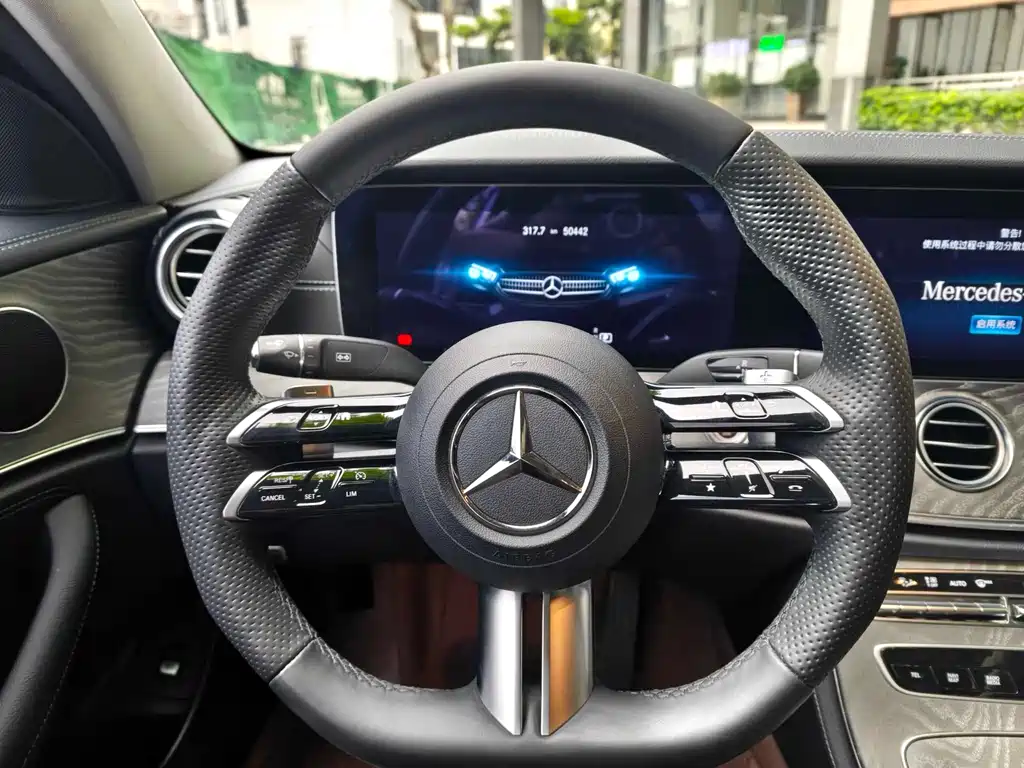Mercedes-Benz Mercedes-Benz E-Class 2022 Facelift E 260 L Sport 2022 - thumbnail 22