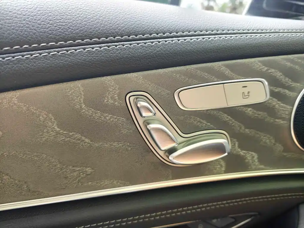 Mercedes-Benz Mercedes-Benz E-Class 2022 Facelift E 260 L Sport 2022 - thumbnail 24