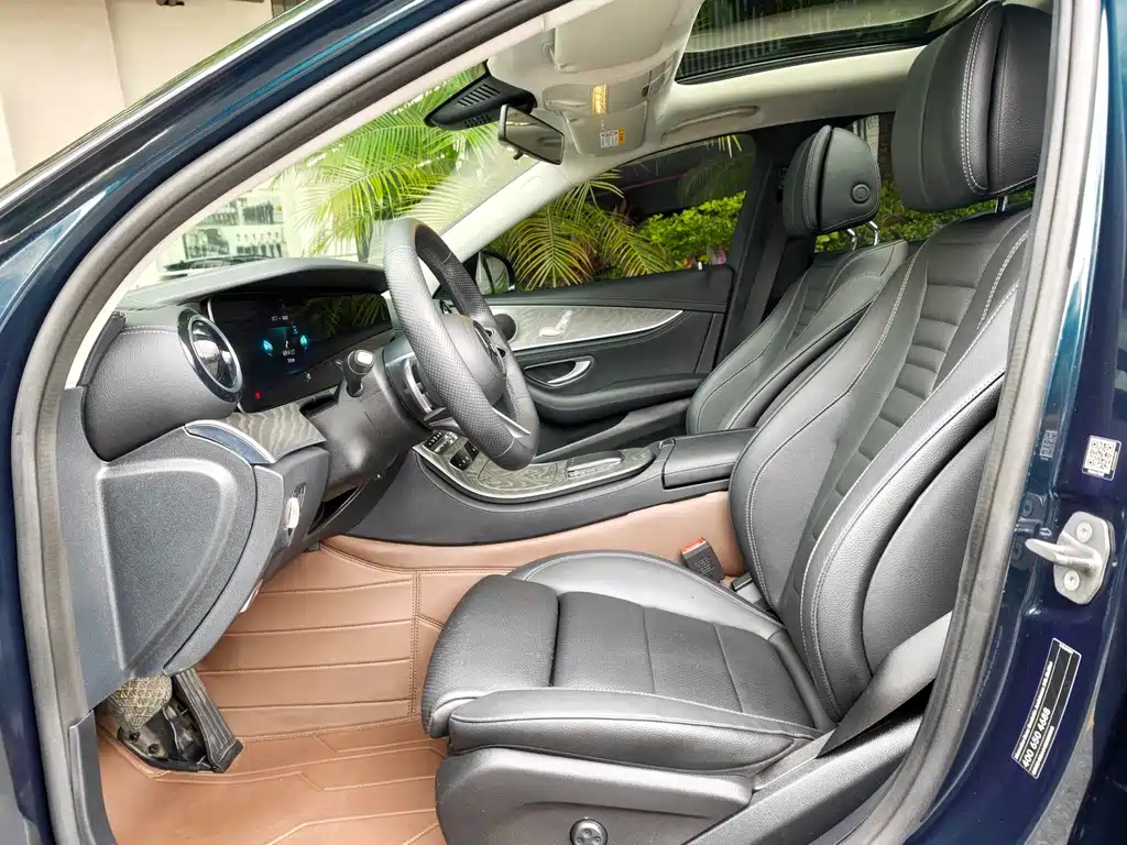 Mercedes-Benz Mercedes-Benz E-Class 2022 Facelift E 260 L Sport 2022 - thumbnail 28