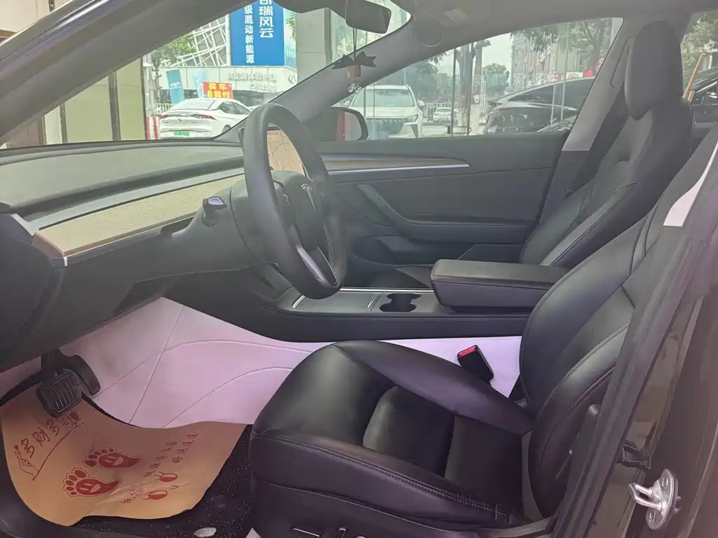 Tesla Model 3 2021 Standard Range Plus Rear-Wheel Drive 2021 - thumbnail 4