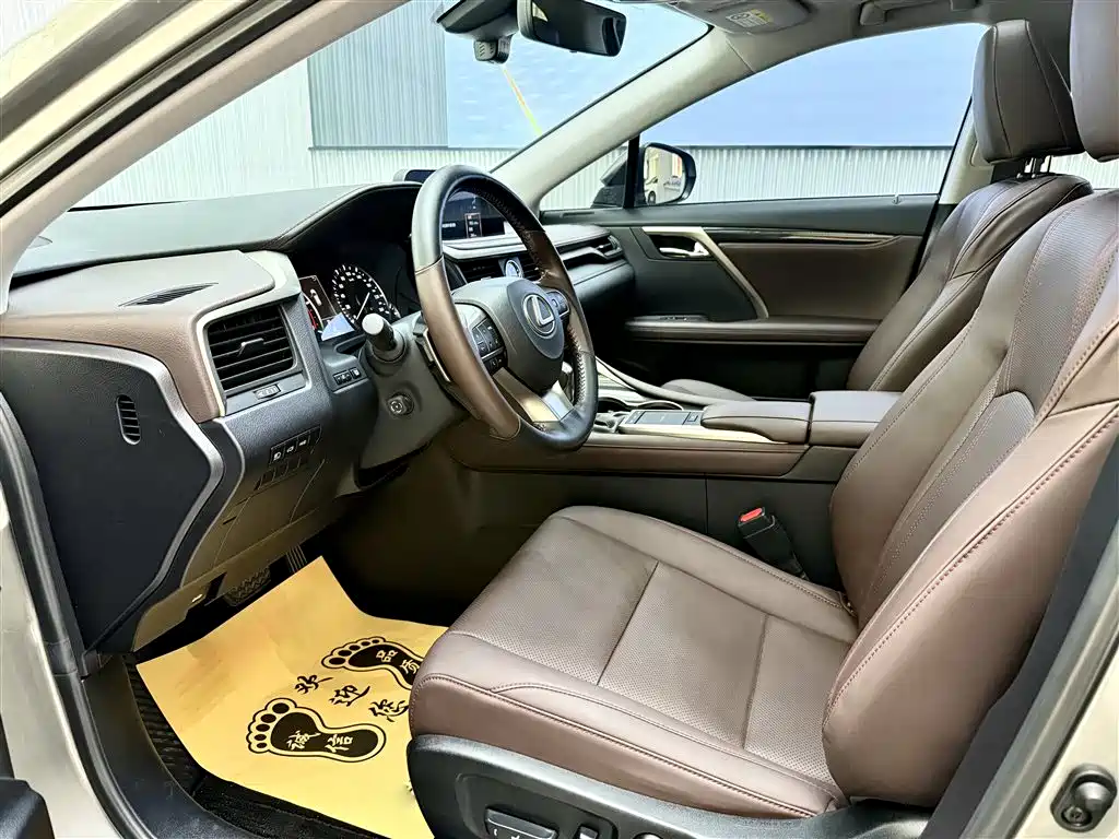 Lexus Lexus RX 300 FWD Comfort Edition 2020 Facelift 2021 - thumbnail 3