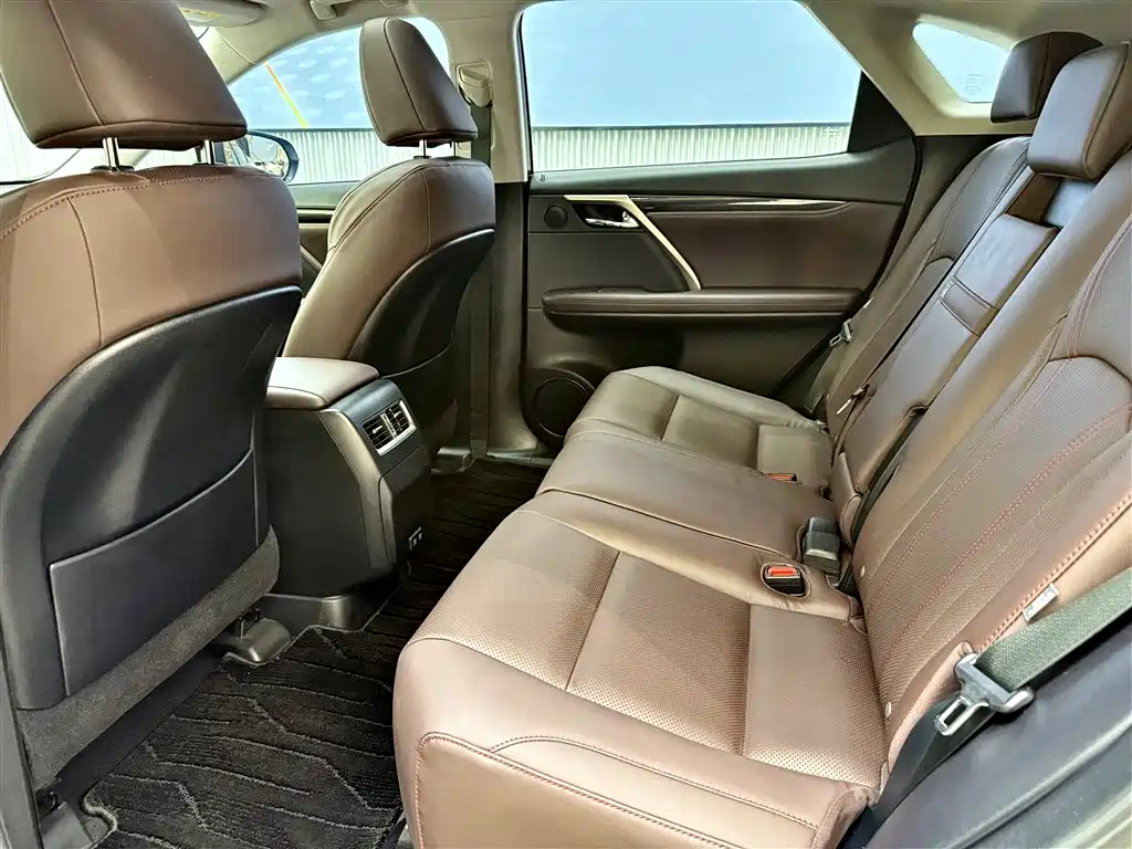 Lexus Lexus RX 300 FWD Comfort Edition 2020 Facelift 2021 - thumbnail 5