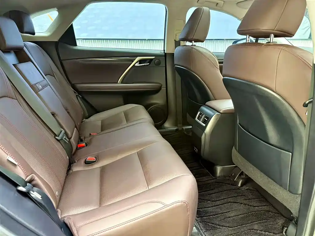Lexus Lexus RX 300 FWD Comfort Edition 2020 Facelift 2021 - thumbnail 6
