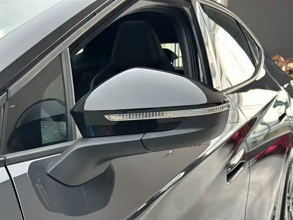 Volkswagen ID. UNYX 06 2024 Pro Long Range 2025 - thumbnail 9