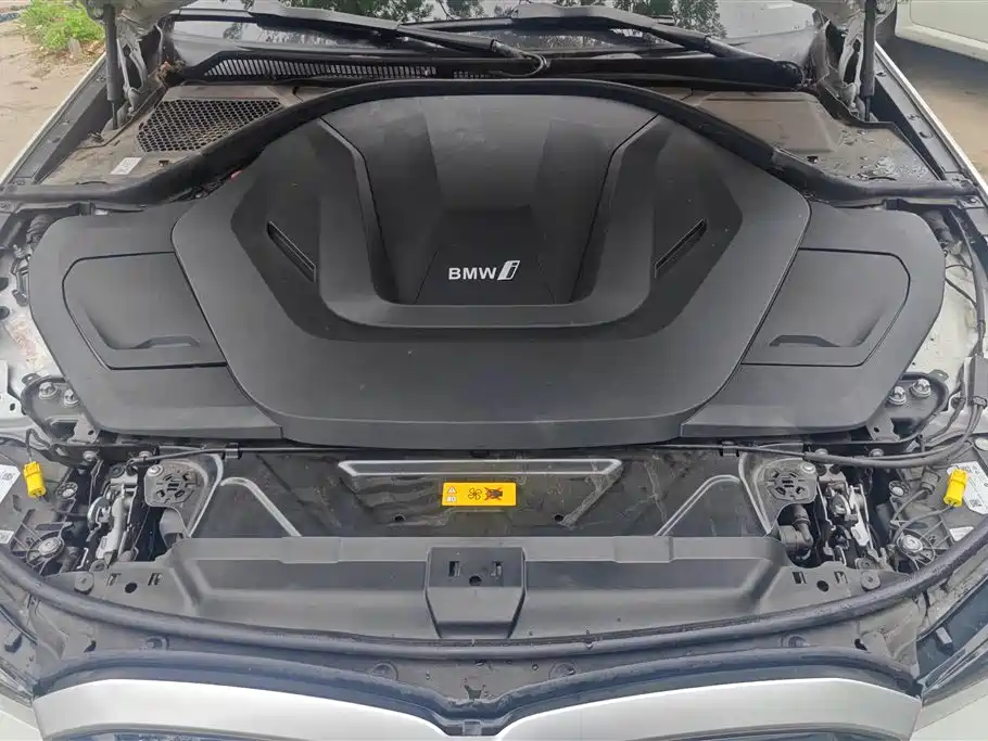 BMW BMW i3 eDrive 35 L 2024 - thumbnail 10