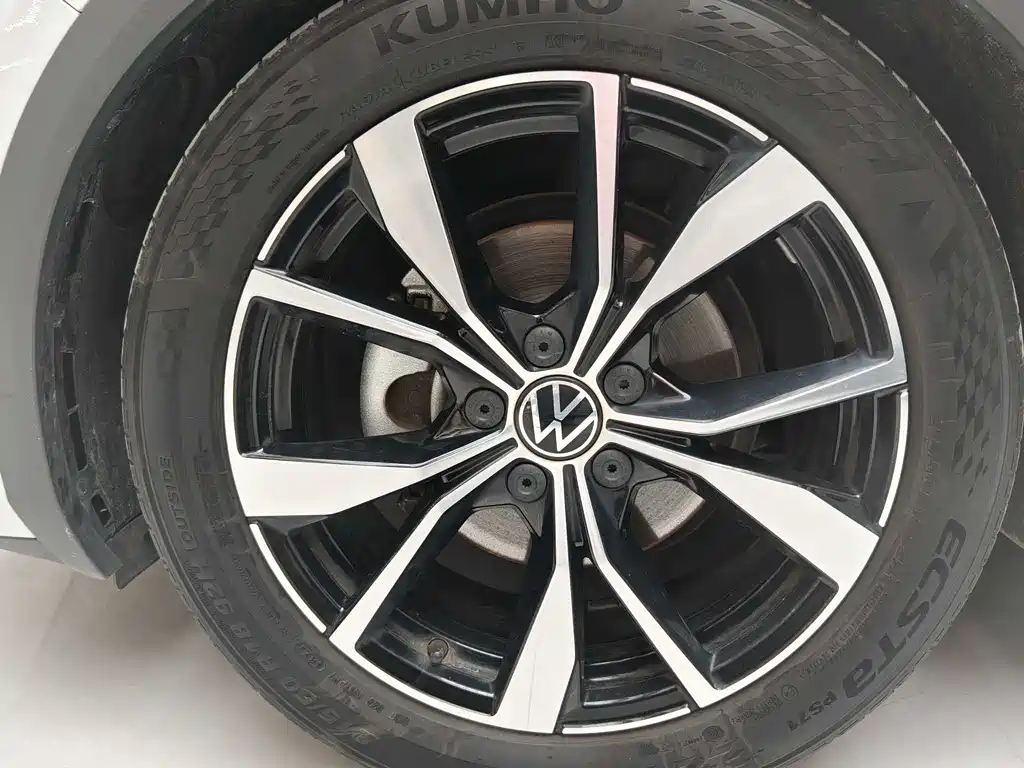 Volkswagen T-ROC 2023 300TSI DSG FWD Chenguang Edition 2024 - thumbnail 18