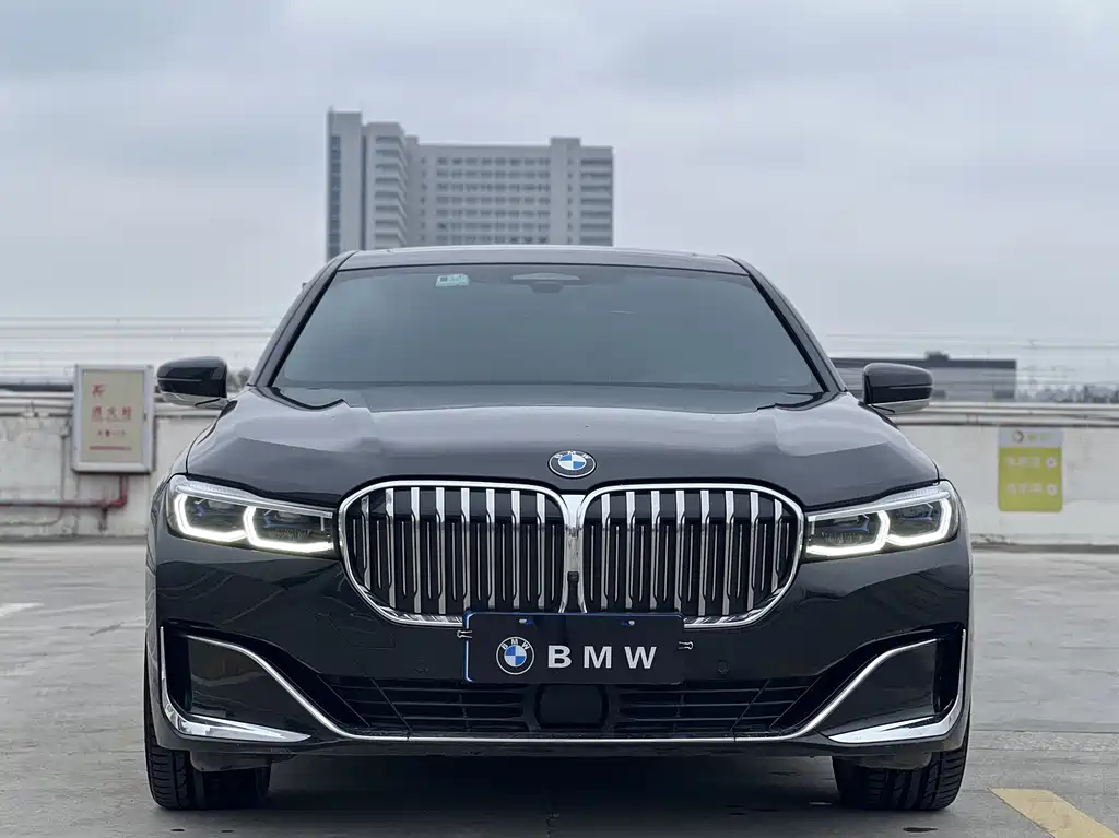 BMW BMW 7 Series 2022 740Li xDrive Executive Luxury Package 2022 - thumbnail 2