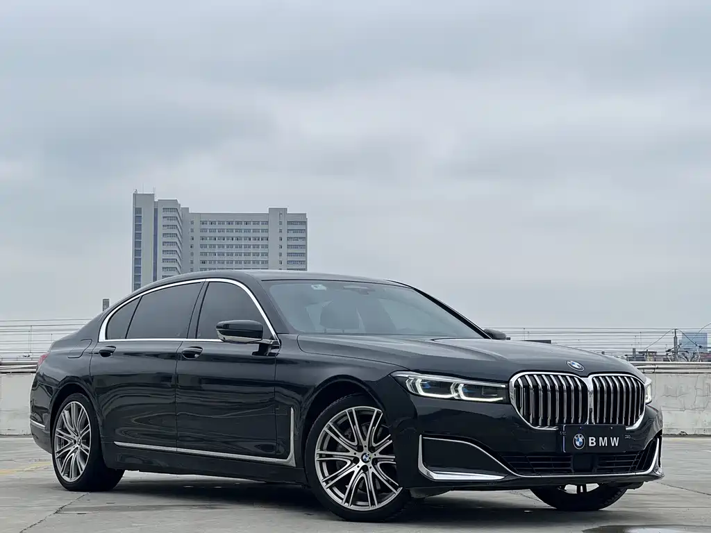BMW BMW 7 Series 2022 740Li xDrive Executive Luxury Package 2022 - thumbnail 3