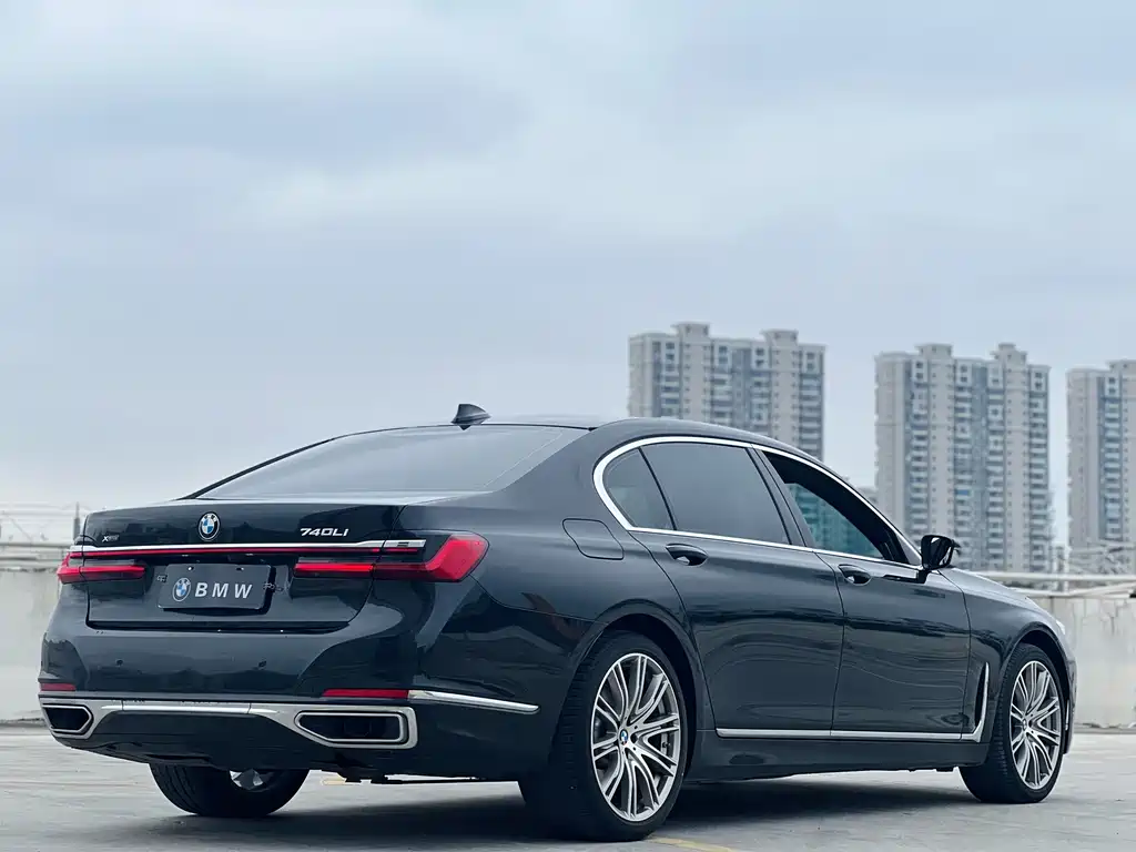 BMW BMW 7 Series 2022 740Li xDrive Executive Luxury Package 2022 - thumbnail 11
