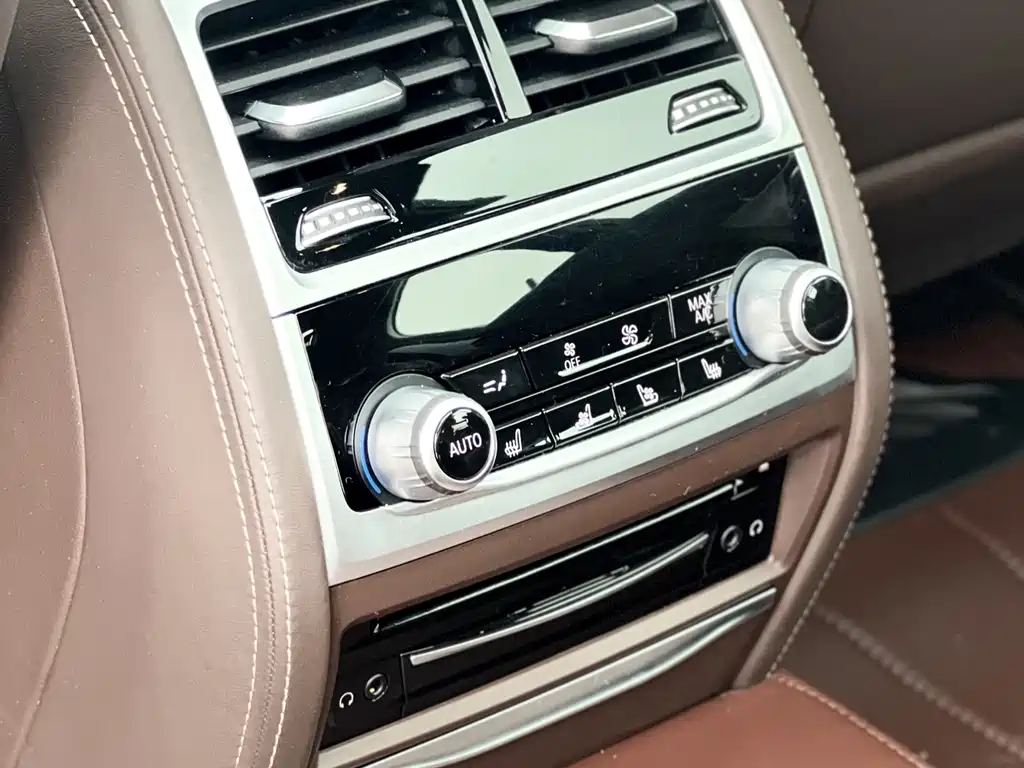 BMW BMW 7 Series 2022 740Li xDrive Executive Luxury Package 2022 - thumbnail 20