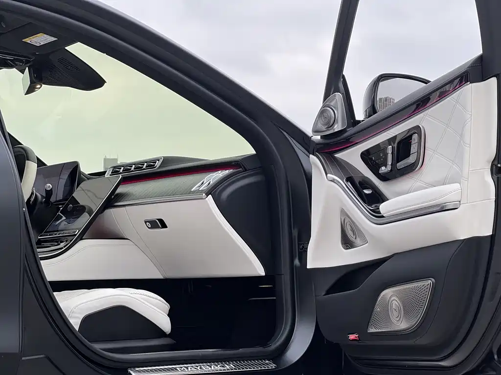 Mercedes-Benz Mercedes-Maybach S-Class 2022 S 680 4MATIC First Edition 2023 - thumbnail 7