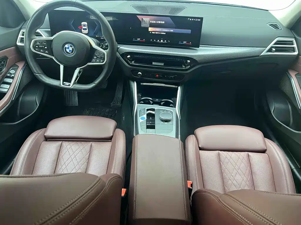 BMW BMW i3 2025 eDrive 40 L Black Edition 2024 - thumbnail 6