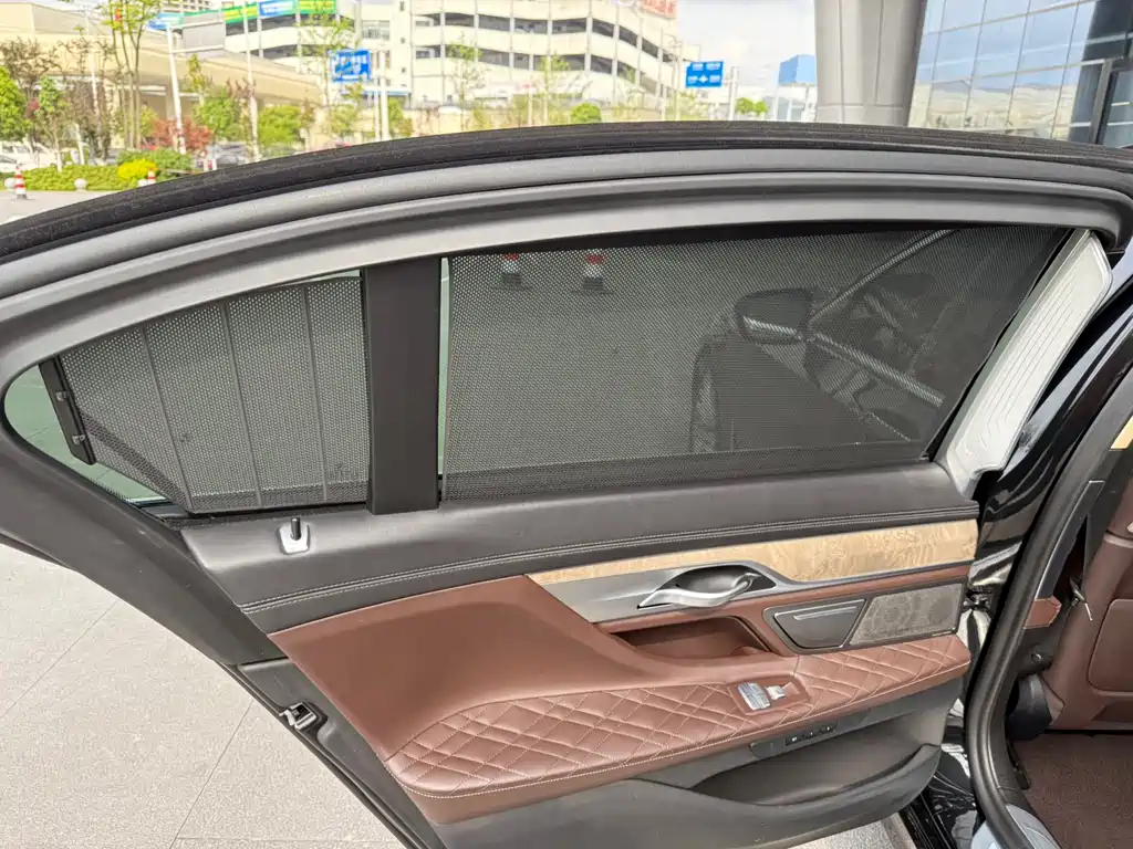 BMW BMW 7 Series 2021 740Li Leading Edition Luxury Package 2021 - thumbnail 11