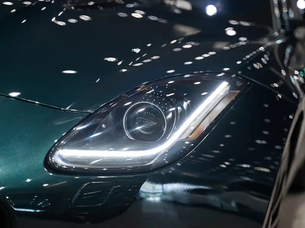 Jaguar Jaguar F-TYPE 2019 2.0T Coupe 2019 - thumbnail 3