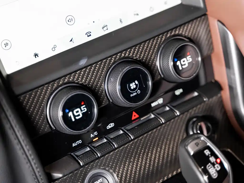 Jaguar Jaguar F-TYPE 2019 2.0T Coupe 2019 - thumbnail 13