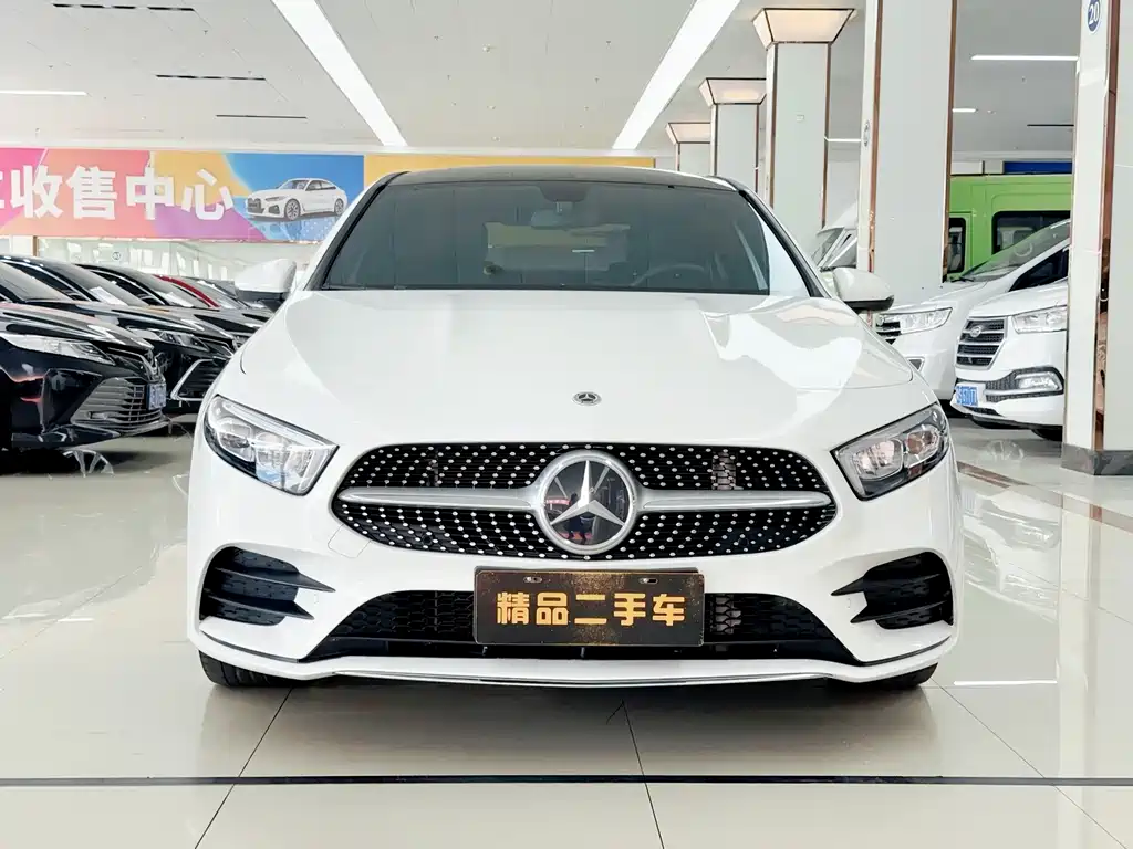 Mercedes-Benz Mercedes-Benz A-Class 2022 A 200 L Sport Sedan Fashion Edition 2022 - thumbnail 2