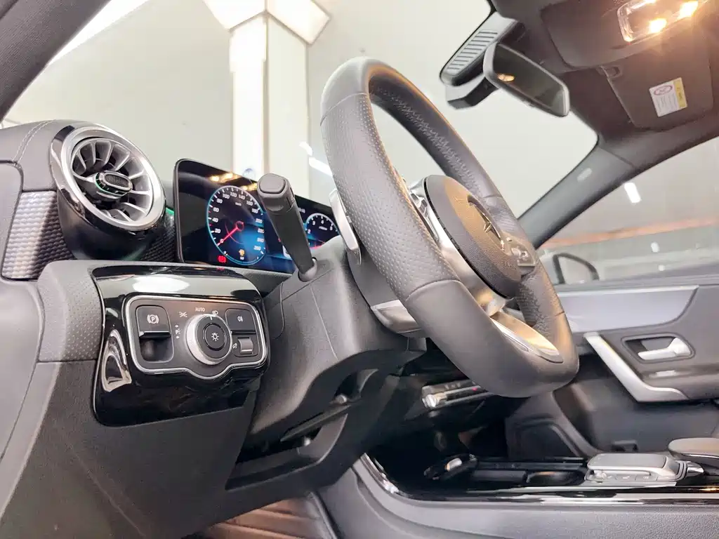 Mercedes-Benz Mercedes-Benz A-Class 2022 A 200 L Sport Sedan Fashion Edition 2022 - thumbnail 8