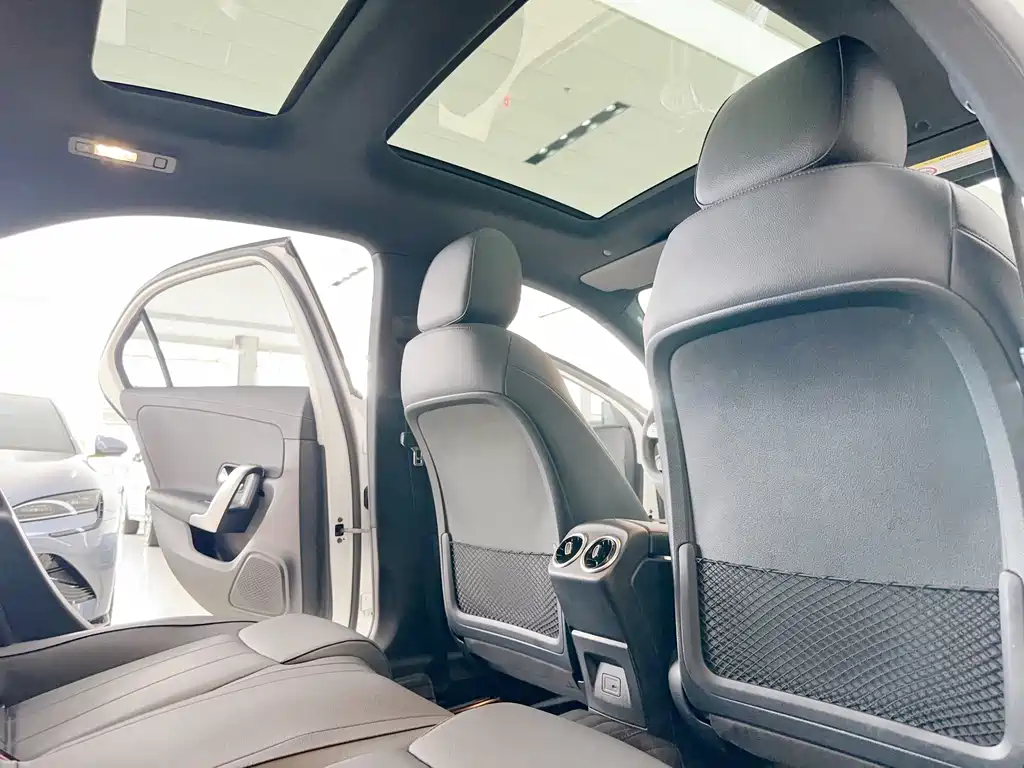 Mercedes-Benz Mercedes-Benz A-Class 2022 A 200 L Sport Sedan Fashion Edition 2022 - thumbnail 13