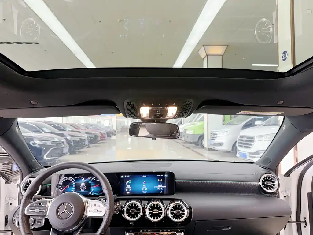 Mercedes-Benz Mercedes-Benz A-Class 2022 A 200 L Sport Sedan Fashion Edition 2022 - thumbnail 14