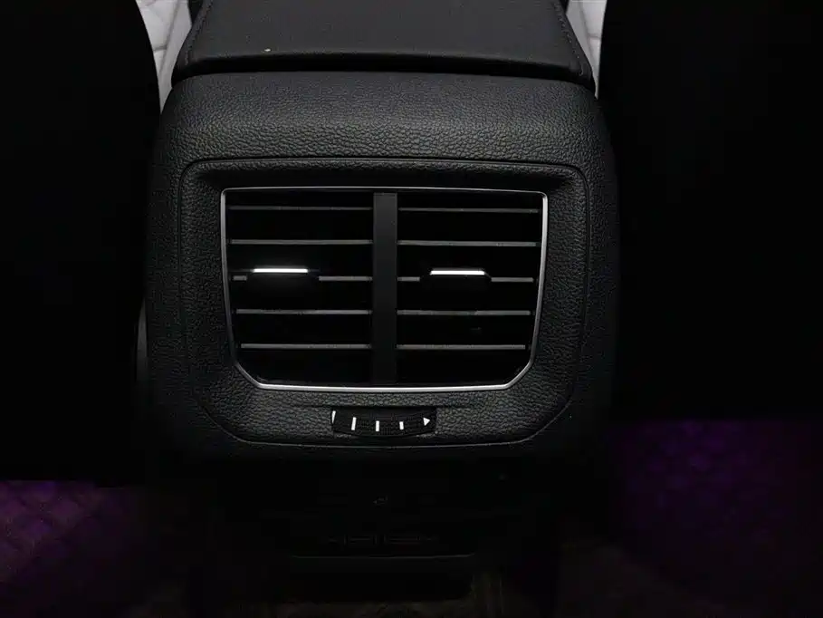 Volkswagen Tayron 2025 Zhongxiang Edition 300TSI 2025 - thumbnail 11