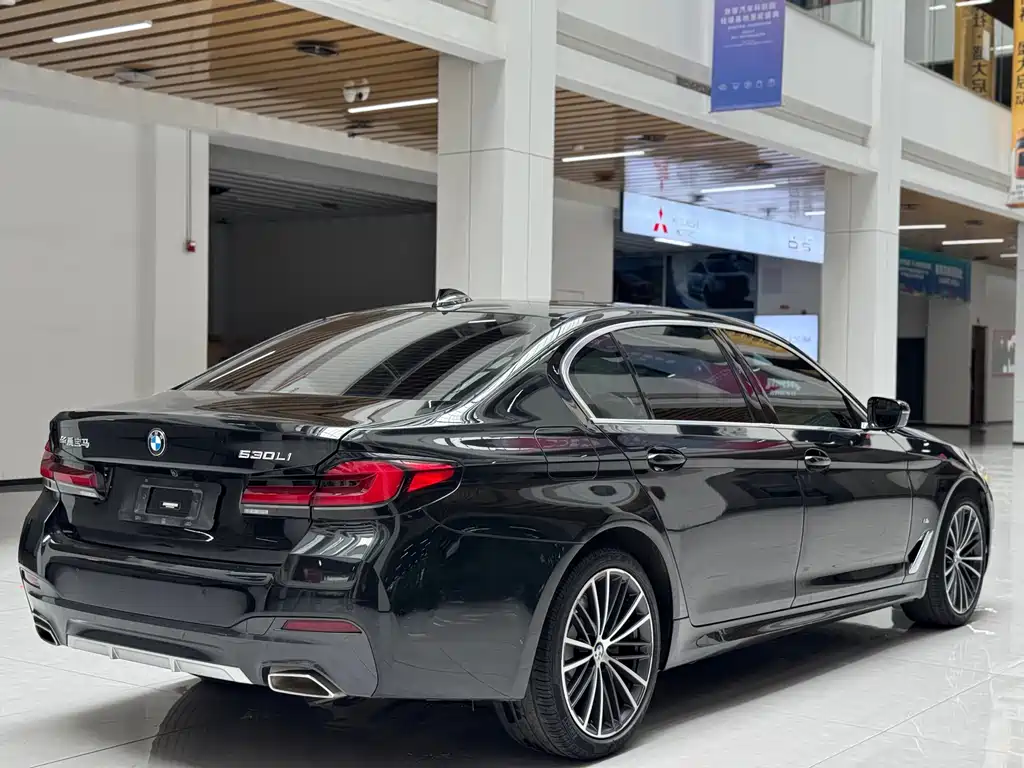BMW BMW 5 Series 2022 530Li Leading Edition M Sport Package 2022 - thumbnail 5