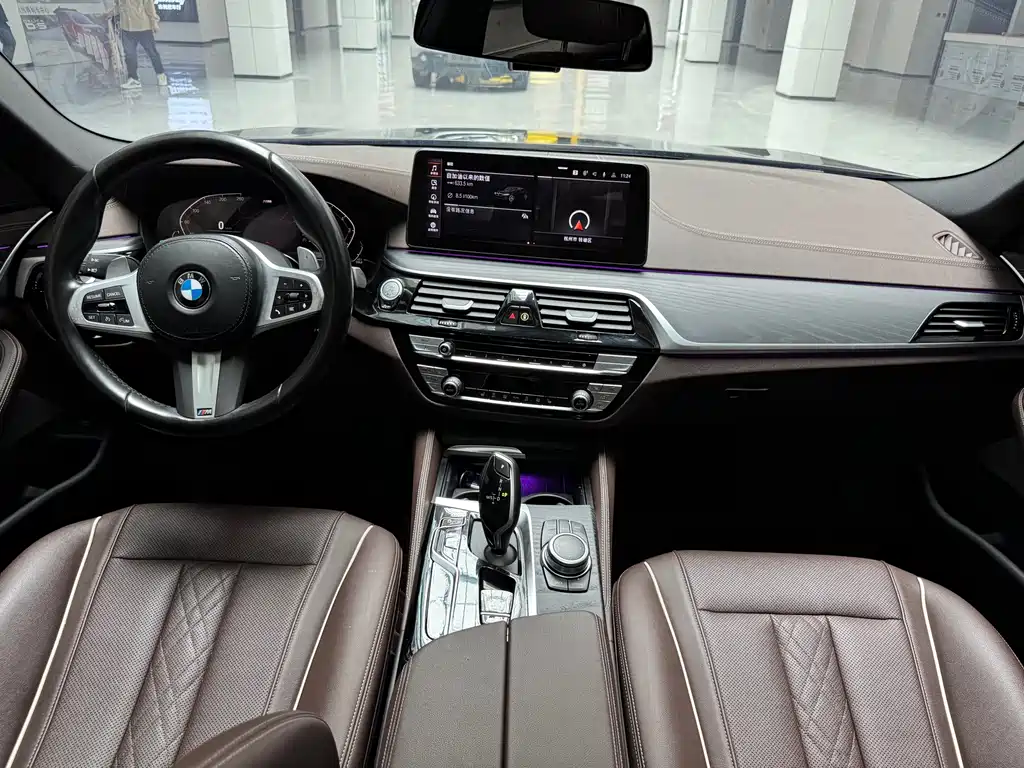 BMW BMW 5 Series 2022 530Li Leading Edition M Sport Package 2022 - thumbnail 13