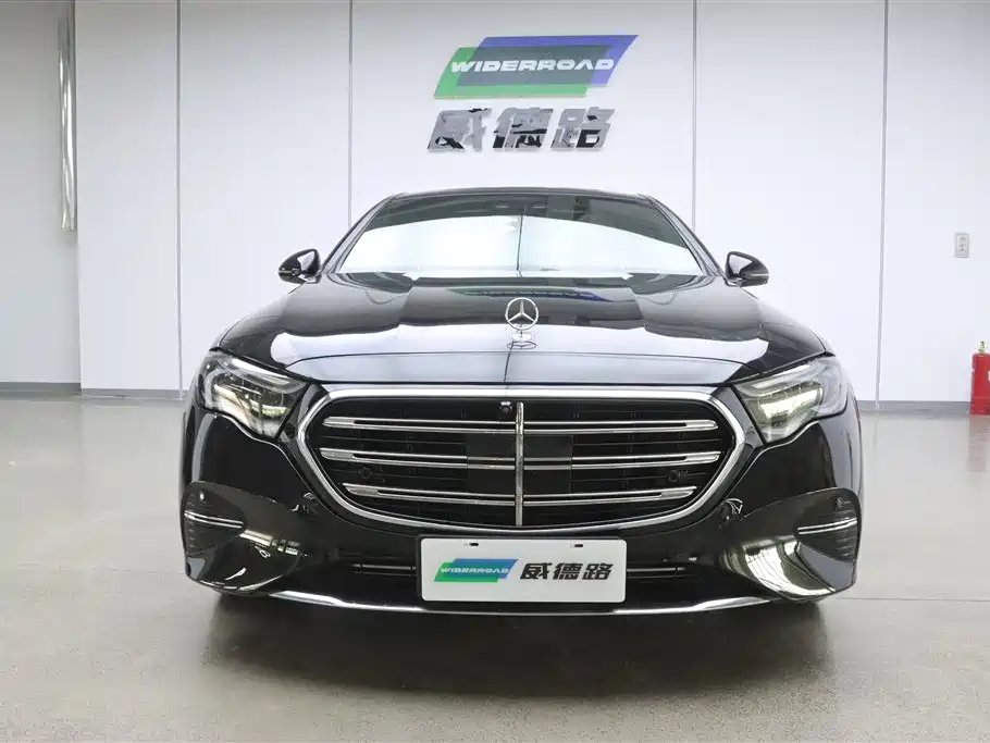 Mercedes-Benz Mercedes-Benz E-Class 2025 Facelift E 300 L Luxury 2025 - thumbnail 2