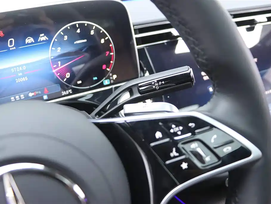 Mercedes-Benz Mercedes-Benz E-Class 2025 Facelift E 300 L Luxury 2025 - thumbnail 11