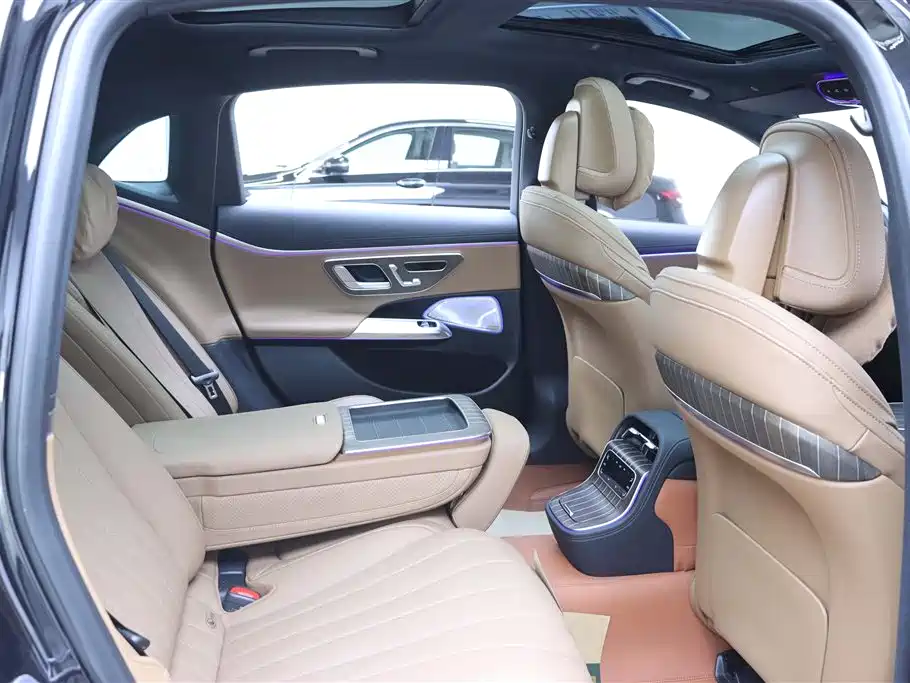 Mercedes-Benz Mercedes-Benz E-Class 2025 Facelift E 300 L Luxury 2025 - thumbnail 16