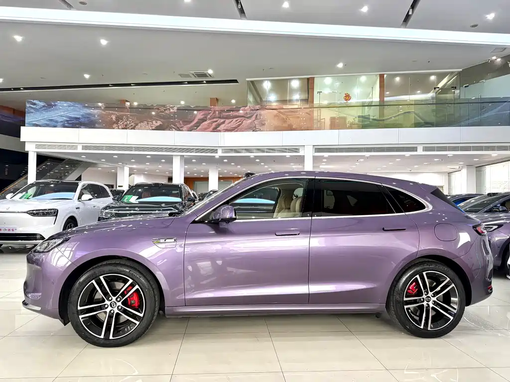 AITO AITO M5 2025 EREV Ultra AWD 2025 - thumbnail 5
