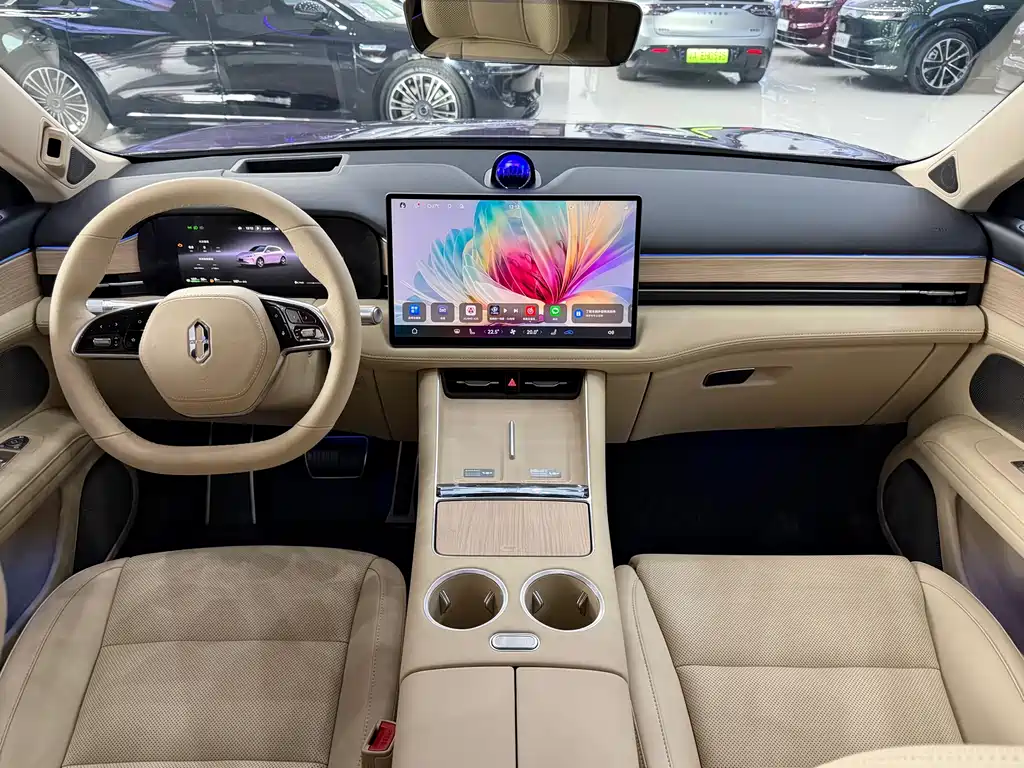 AITO AITO M5 2025 EREV Ultra AWD 2025 - thumbnail 12