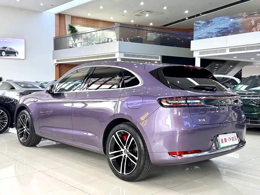 AITO AITO M5 2025 EREV Ultra AWD 2025 - thumbnail 21