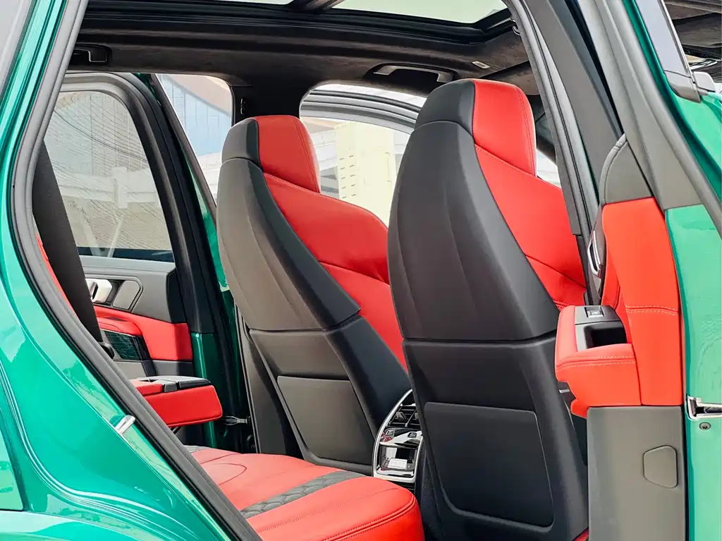 BMW 2023 BMW X5 M Competition 2024 - thumbnail 7