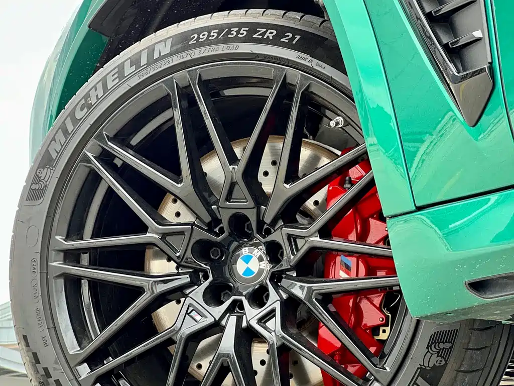 BMW 2023 BMW X5 M Competition 2024 - thumbnail 16