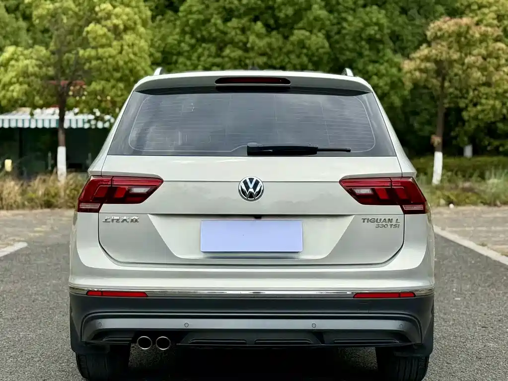 Volkswagen Tiguan L 2018 330TSI FWD Luxury 2018 - thumbnail 8