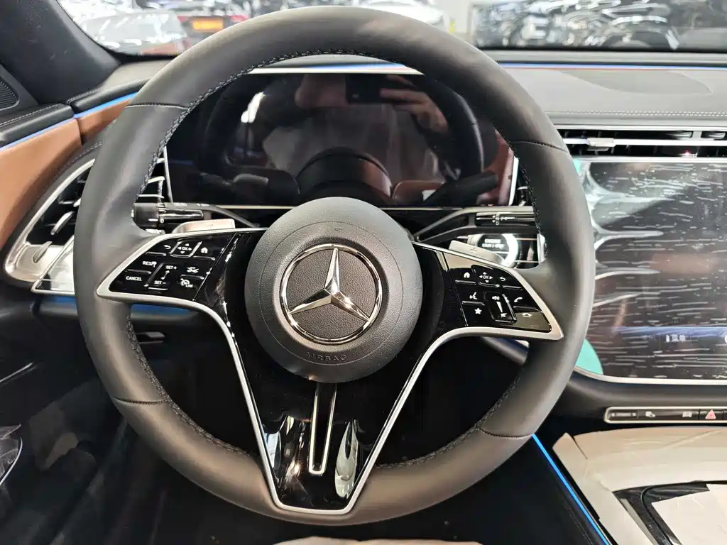 Mercedes-Benz Mercedes-Benz E-Class 2024 E 260 L 2026 - thumbnail 10