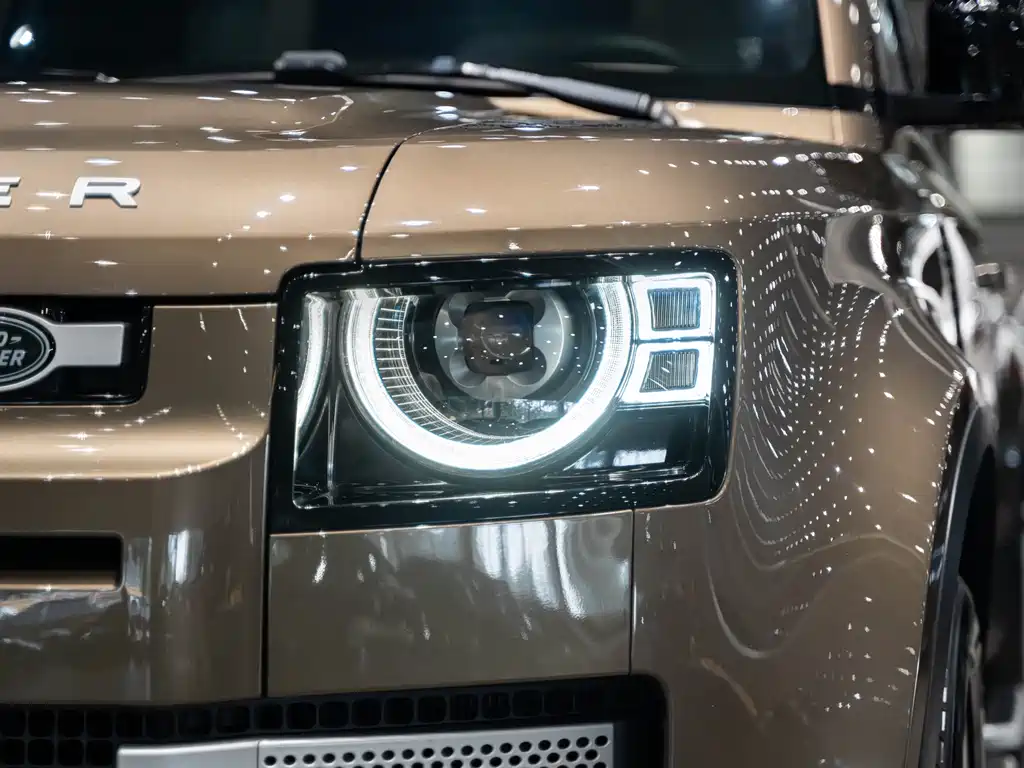 Land Rover Land Rover Defender 2020 110 P400 HSE 2020 - thumbnail 3