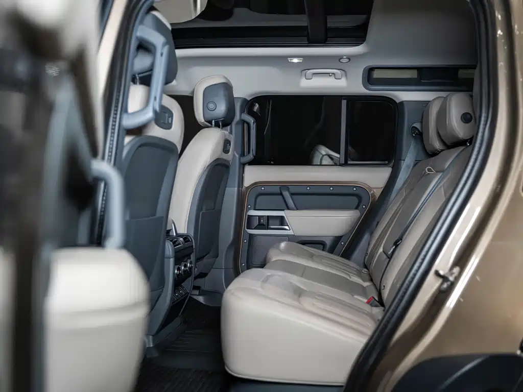 Land Rover Land Rover Defender 2020 110 P400 HSE 2020 - thumbnail 19