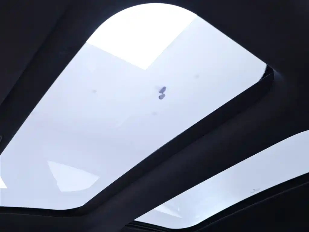 Mercedes-Benz Mercedes-AMG GT 50 4-Door Coupe 2023 - thumbnail 19