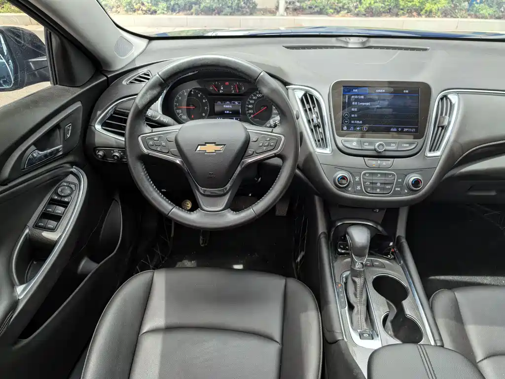 Chevrolet Malibu XL 2023 1.5T Rui Lian Edition 2023 - thumbnail 13
