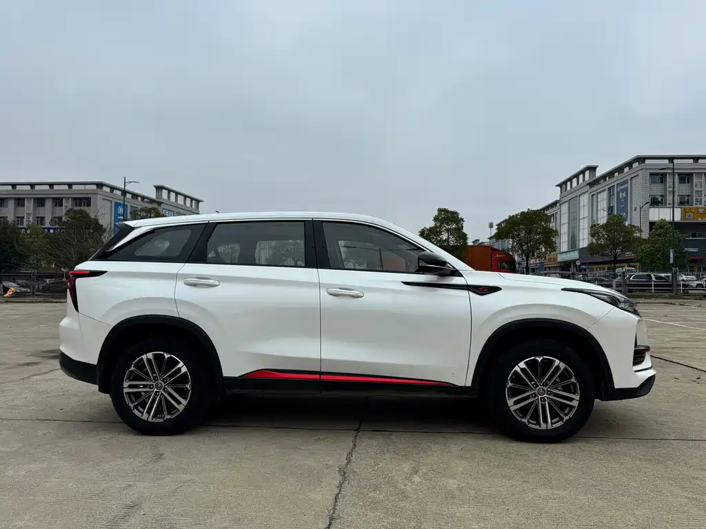 Changan Changan CS75 Plus 2021 1.5T Auto Pioneer Edition 2021 - thumbnail 4