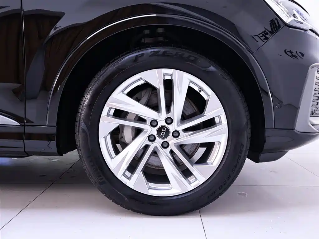 Audi Audi Q7 2023 45 TFSI quattro S line Sport 2023 - thumbnail 6
