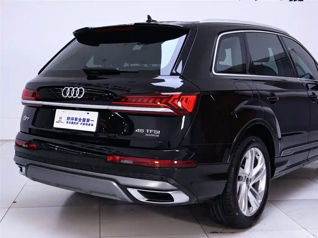 Audi Audi Q7 2023 45 TFSI quattro S line Sport 2023 - thumbnail 8