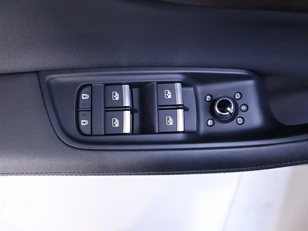Audi Audi Q7 2023 45 TFSI quattro S line Sport 2023 - thumbnail 17