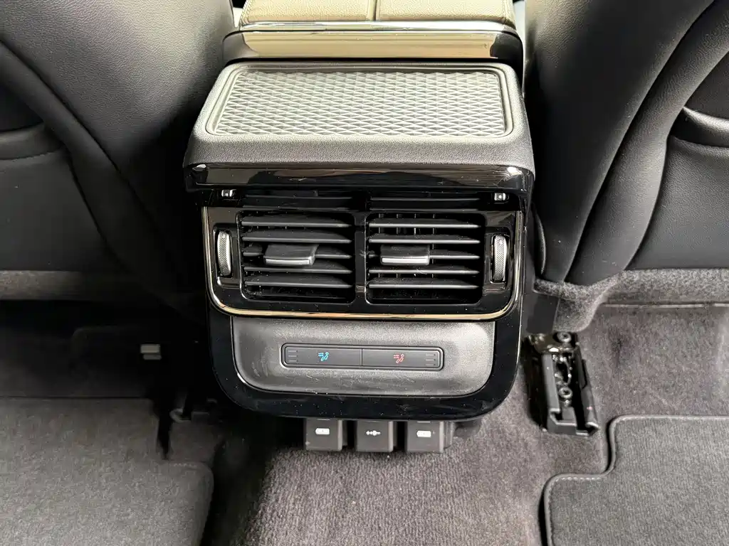Land Rover Range Rover Evoque L 249PS R-Dynamic First Edition 2022 - thumbnail 18
